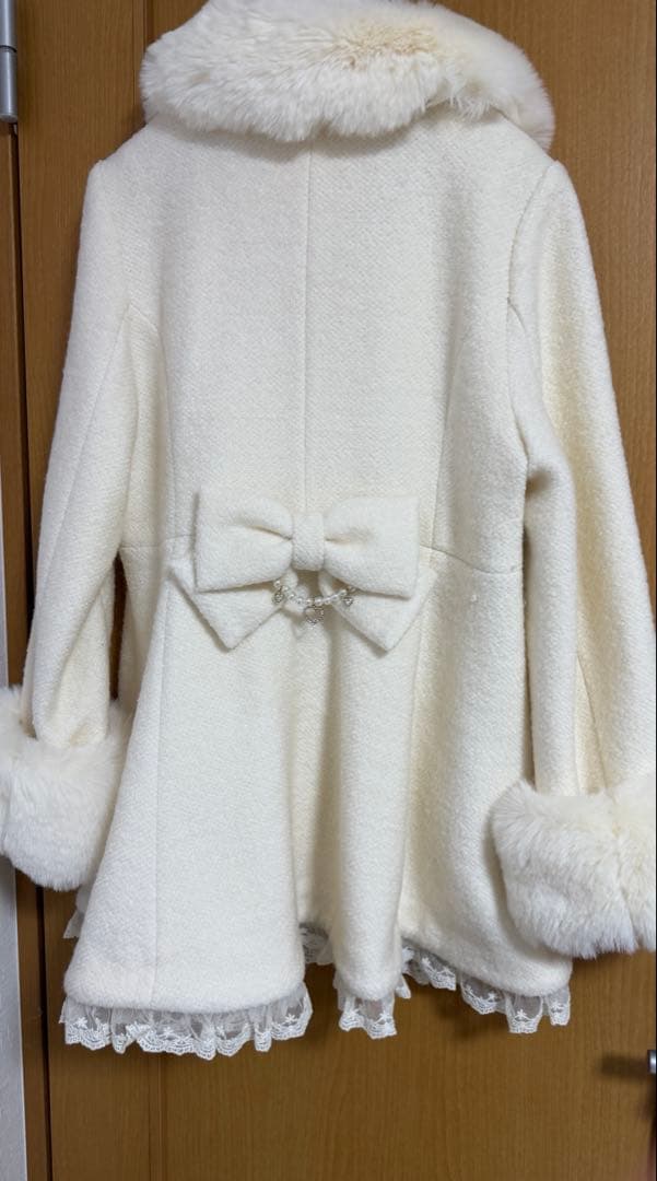 LIZLISA ビジューリボンミニ丈Aラインコート - メルカリ