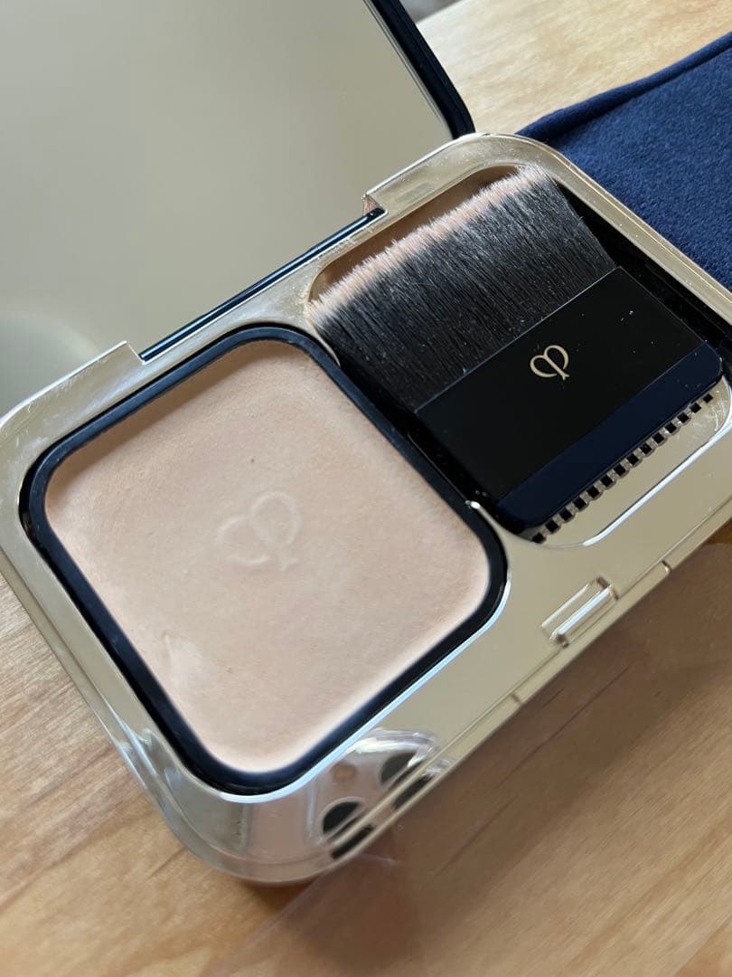 クレ・ド・ポー ボーテ タンプードルエクラⅡ オークル 10