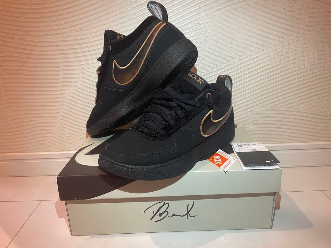NIKE BOOK 1 EP ブラック/アンバー 10/11.5
