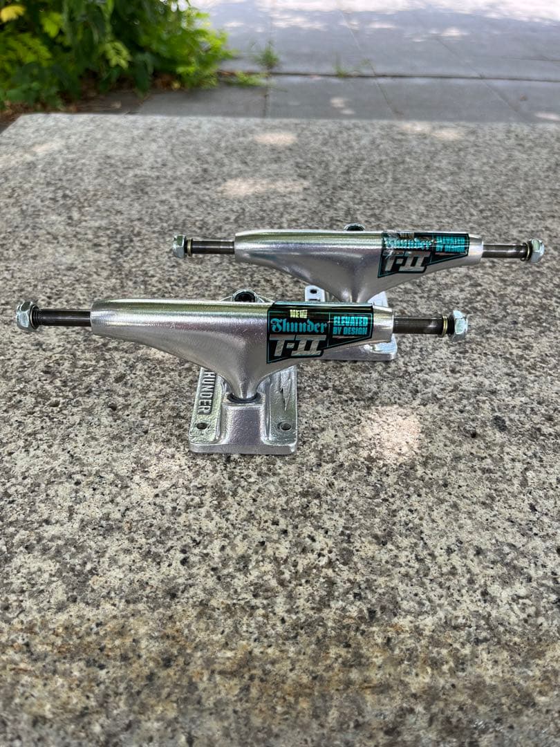 Thunder Trucks T-II HI 147 サンダートラック THUNDER TRUCK サンダー トラック T-II 147 HI シルバー スケート