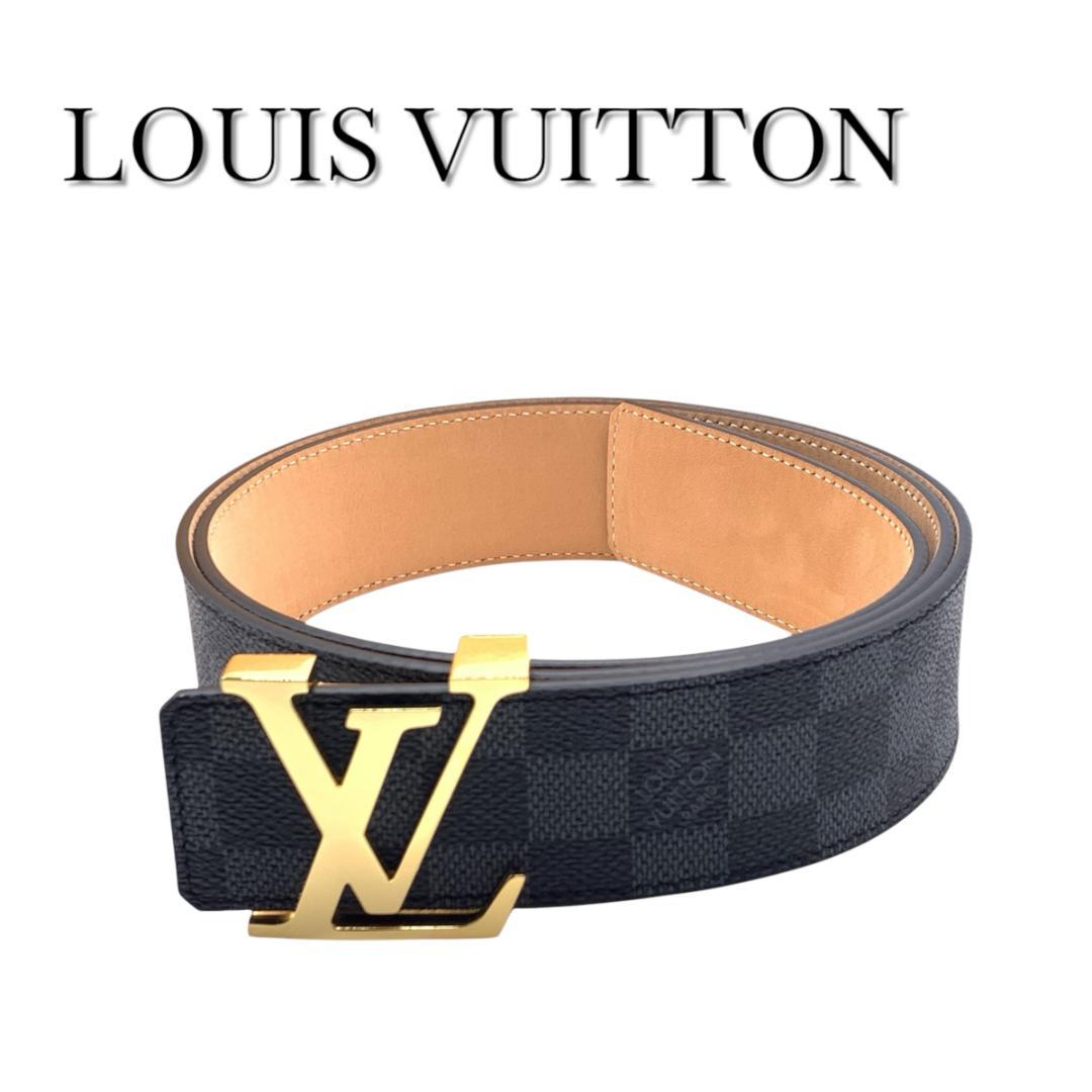 美品 ルイヴィトン　Louis Vuitton　ベルト　90-100cm LOUIS VUITTON（ルイ・ヴィトン） ベルト LV イニシャル 40MM 90cm