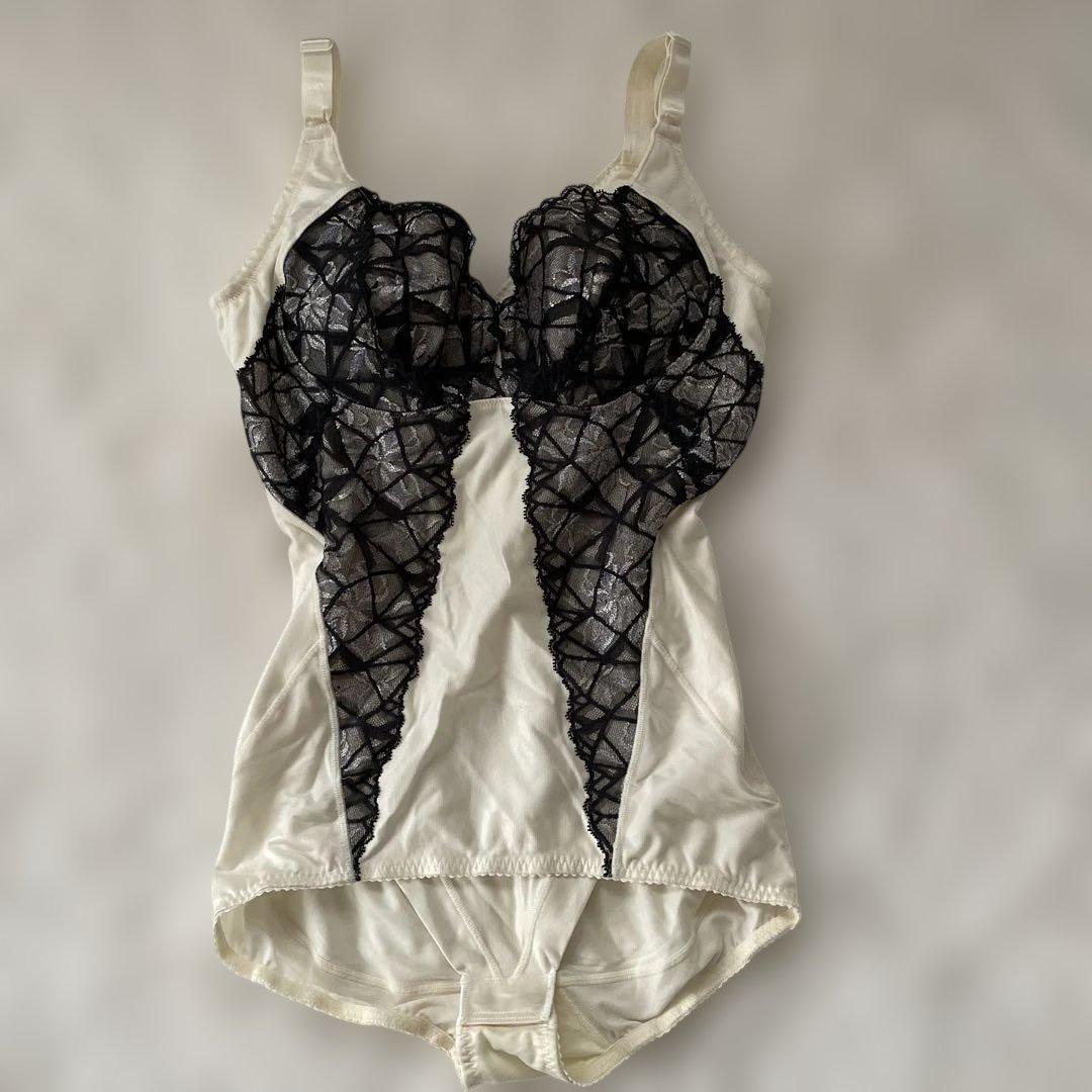 新品！マルコ　ボディスーツ　E80LL