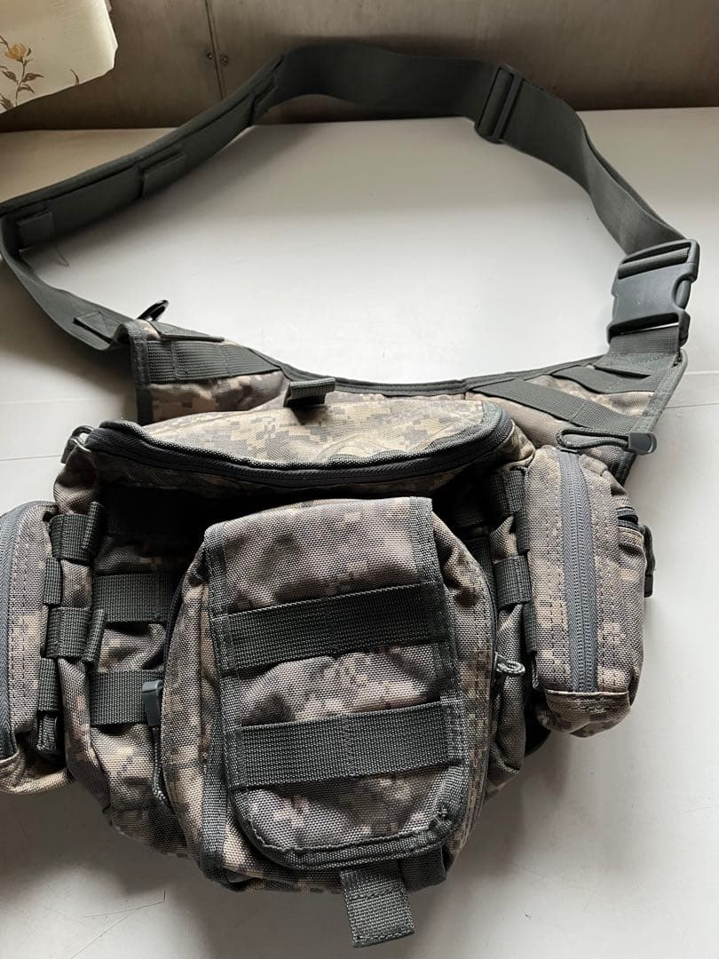 迷彩ショルダーバッグ 楽天市場】自衛隊 グッズ 陸自迷彩 ショルダーバッグ 撥水 ワン