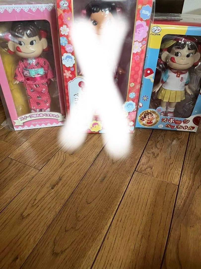 ペコちゃんフィギュア