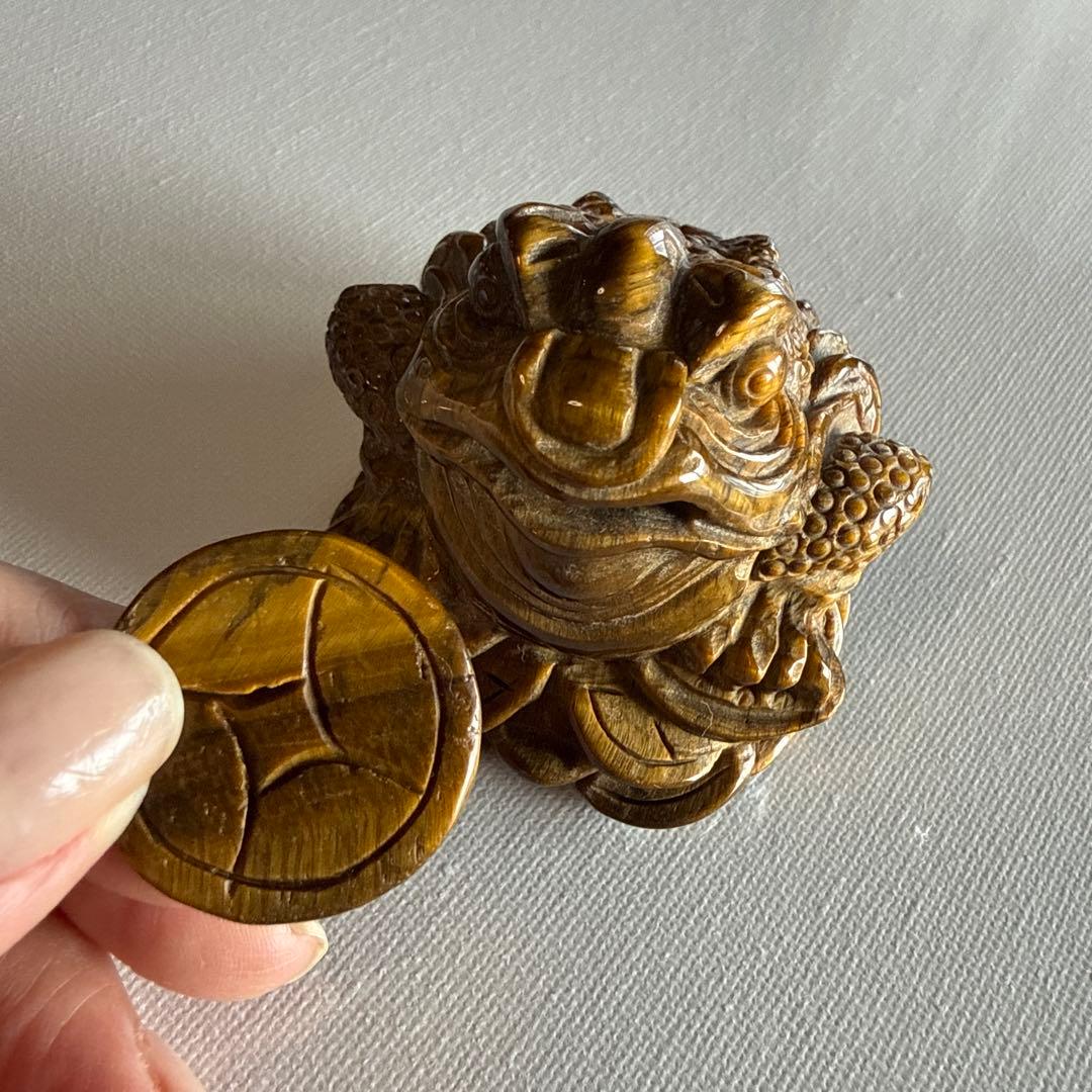 ハイクオリティ タイガーアイ マネーフロッグ（銭蛙）付き 約10cm