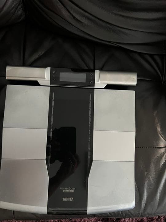 新しいの欲しいので売ります。値段相談乗りますので宜しくお願いします！