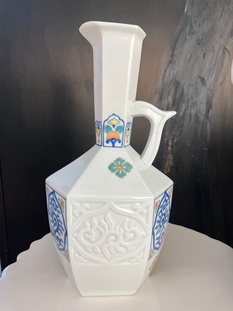 青とオレンジの装飾陶器花瓶