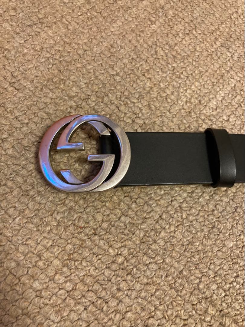 グッチ ベルト 黒 革製　箱と袋付き　全長100センチ 穴5つ