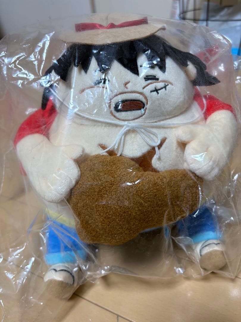 満腹ルフィぬいぐるみ - メルカリ