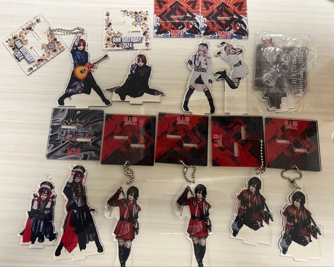 グラビティ myu アクリルキーホルダー　アクスタ 2026年最新】グラビティmyuの人気アイテム - メルカリ