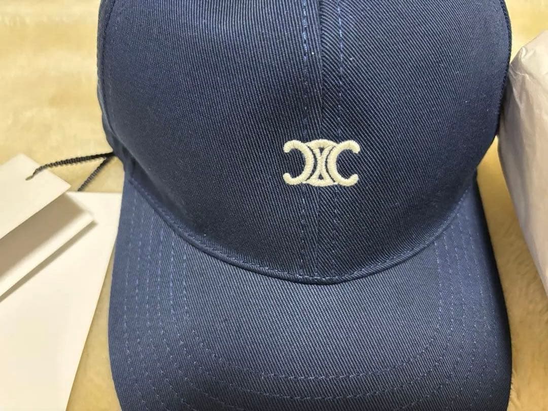 本日のみお値下げ◯CELINE セリーヌ トリオンフ ネイビー キャップ