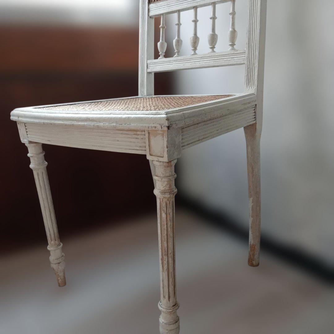 フランスアンティーク シャビーシックな椅子