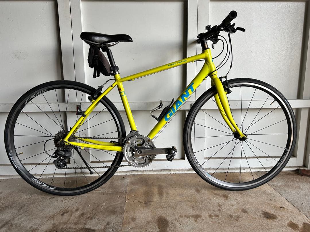 GIANT クロスバイク SHIMANO 24変速 ジャイアント シマノ