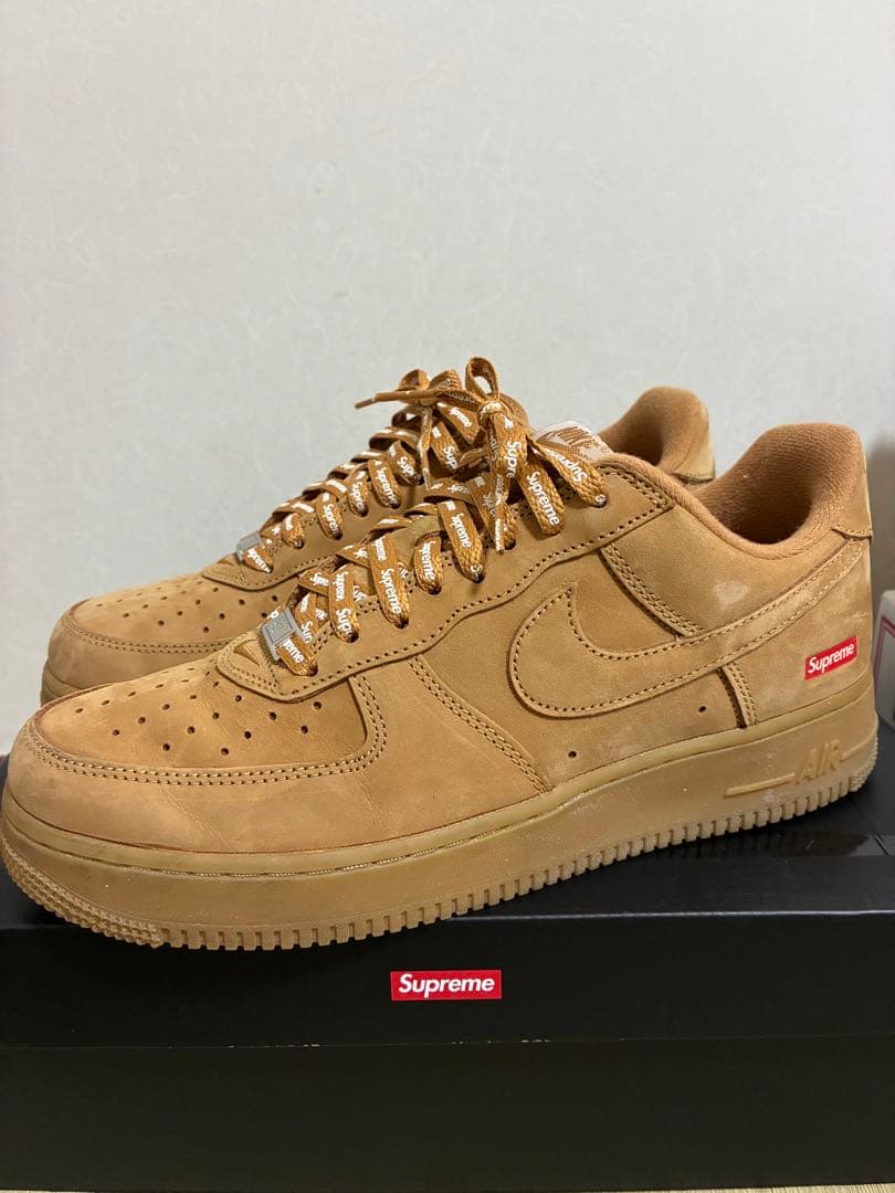 靴 Supreme Nike Air Force 1 Low Wheat