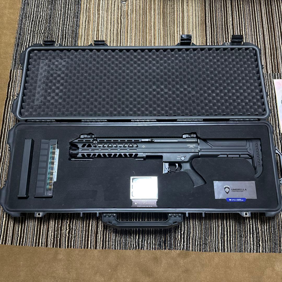 東京マルイ　 トールハンマー　バイオハザードコラボ　限定　ウピウピ隊　サイン入り 東京マルイ 電動ショットガン トールハンマー アルバート.W.モデル 02