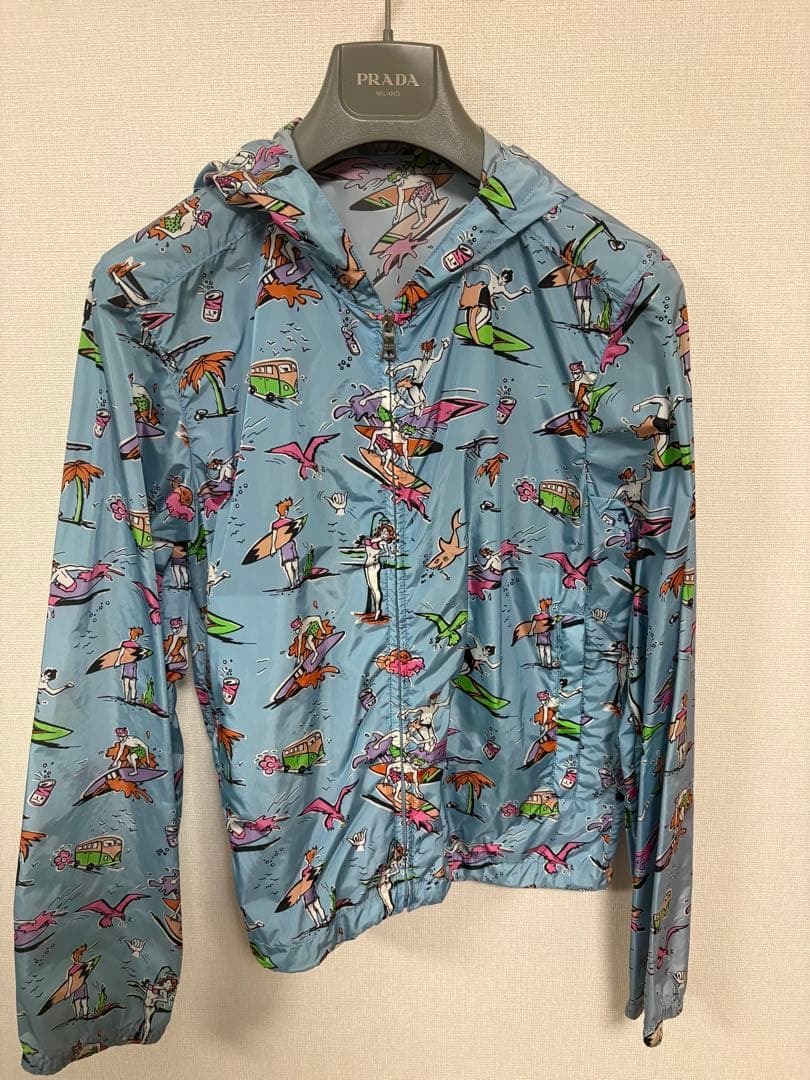 PRADA ナイロンジャケット 中古・古着通販】PRADA (プラダ) ベルト付ナイロンジャケット ブラック