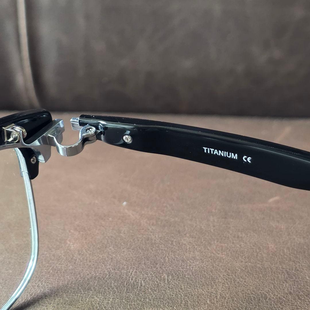 跳ね上げ式 メガネ サーモントブラック/シルバー チタン/アセテート