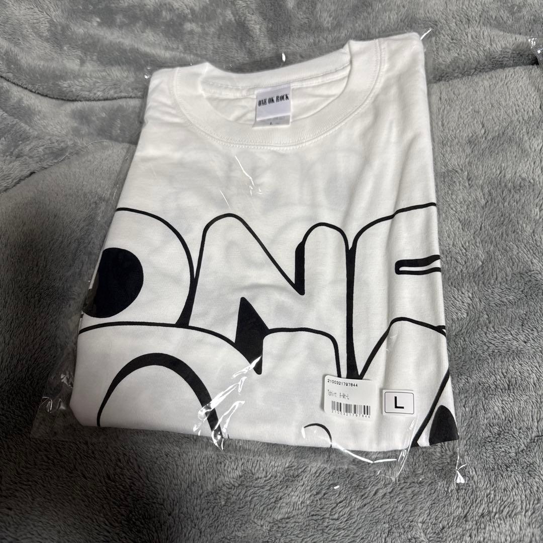 【83】ワンオク 2024 LD Tシャツ白L &パーカー黒XL Amazon.co.jp: ONE OK ROCK（ワンオクロック）ワンオク グッズ 2024