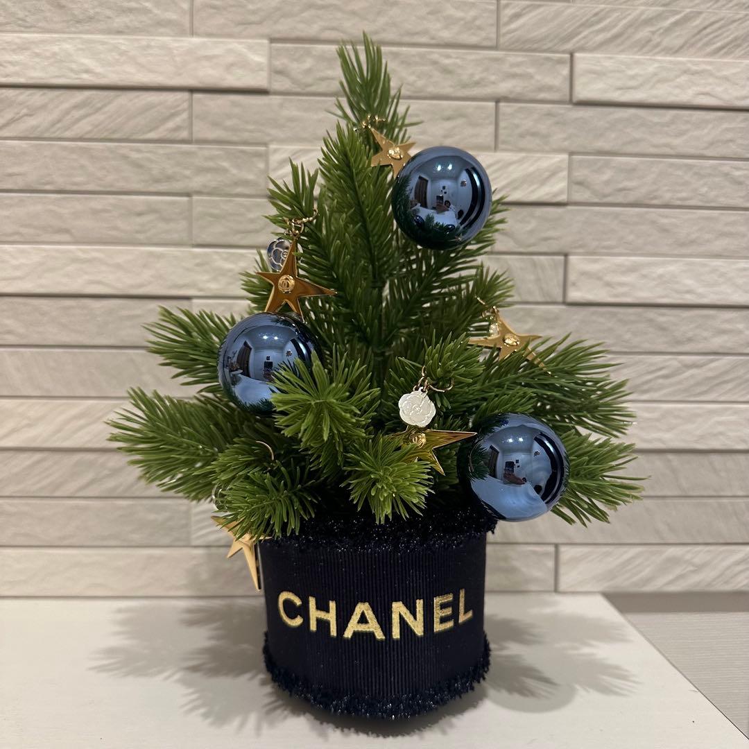 CHANEL シャネル　クリスマスツリー　ミニ　ノベルティ　オーナメント ツリー