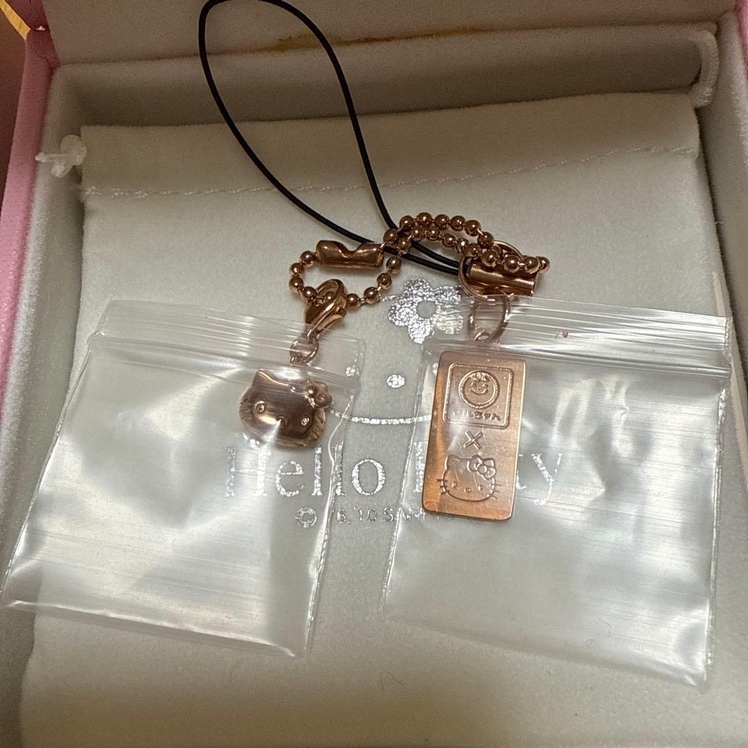 マルちゃん　プレミアムキティストラップ