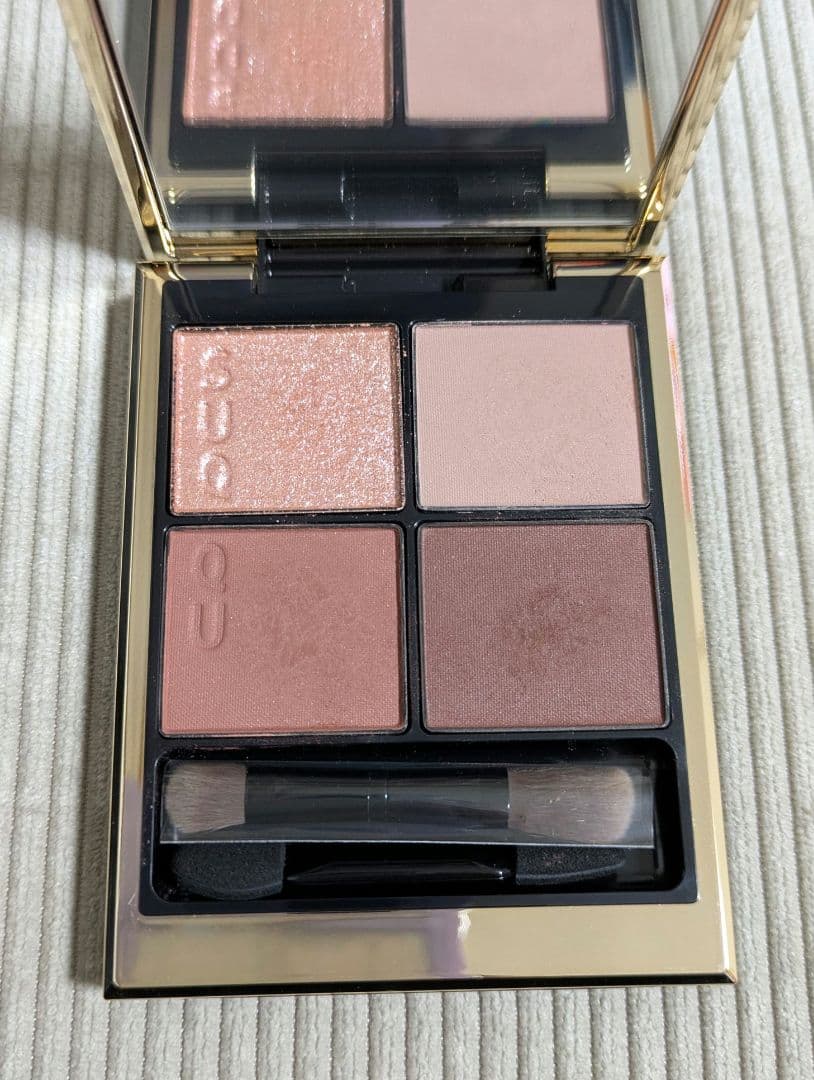 美品 SUQQU スック シグニチャーカラーアイズ S02 霜華