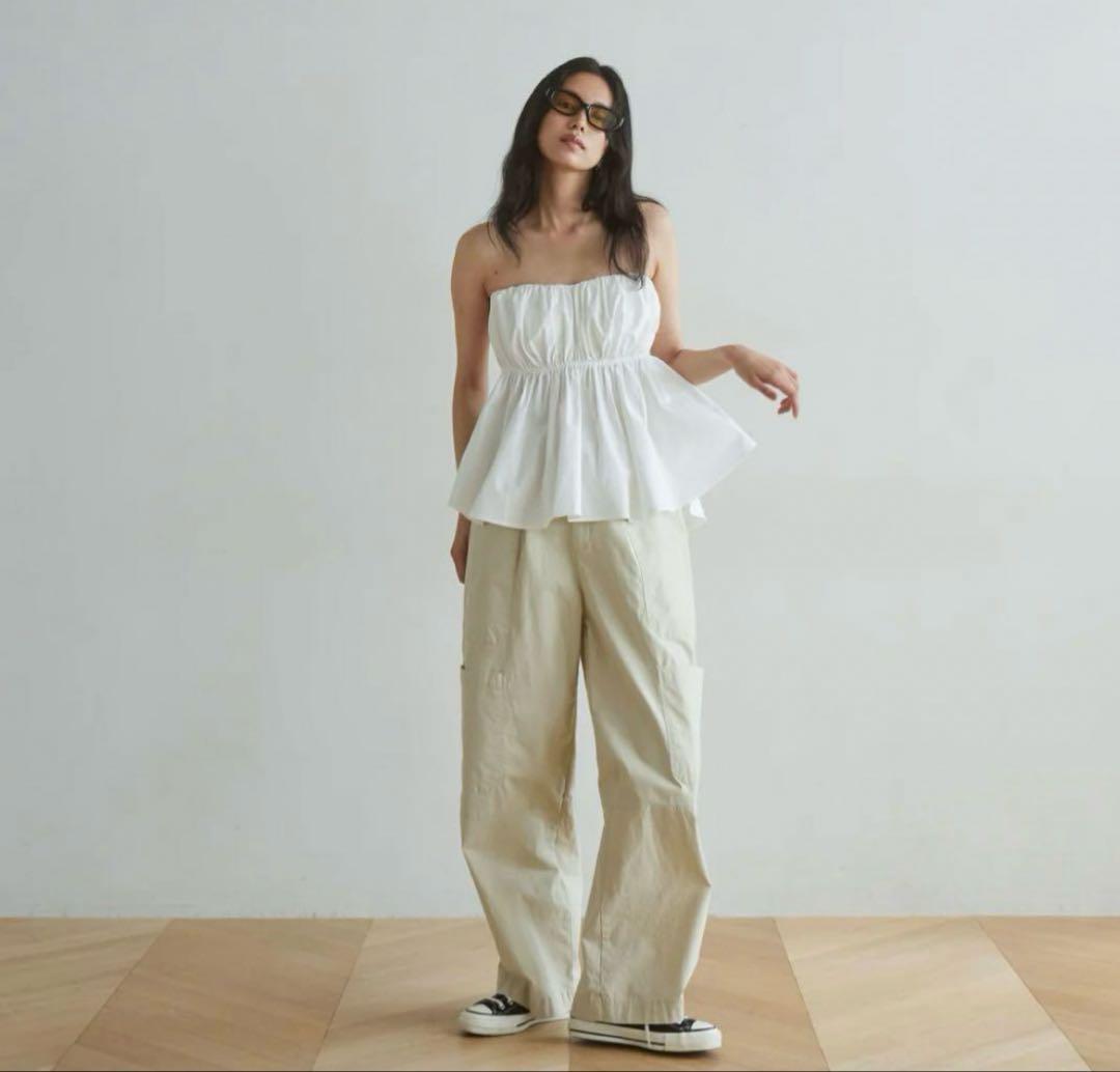 SeaRoomlynnウエストShapeパッドinベアトップス　ホワイトM SeaRoomlynn（ベアトップ/チューブトップ）のフリマアイテム一覧