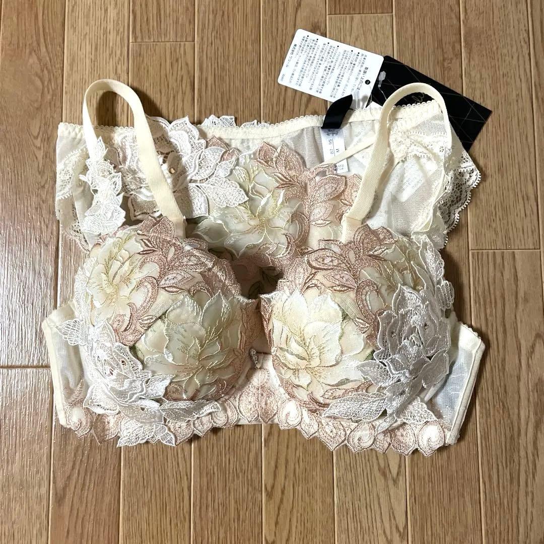 ワコール 97g マレフィセント CR E70 ノーマルショーツM - メルカリ