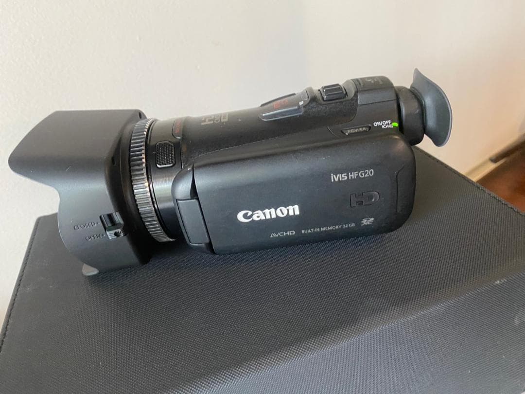 Canon iVIS HF G20 ビデオカメラ ムービーバッグ付き