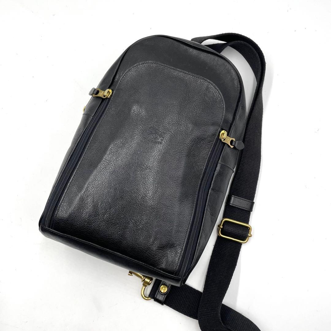 【極美品】イルビゾンテ　ボディバッグ　ロゴ型押し　ゴールド金具　レザー　黒
