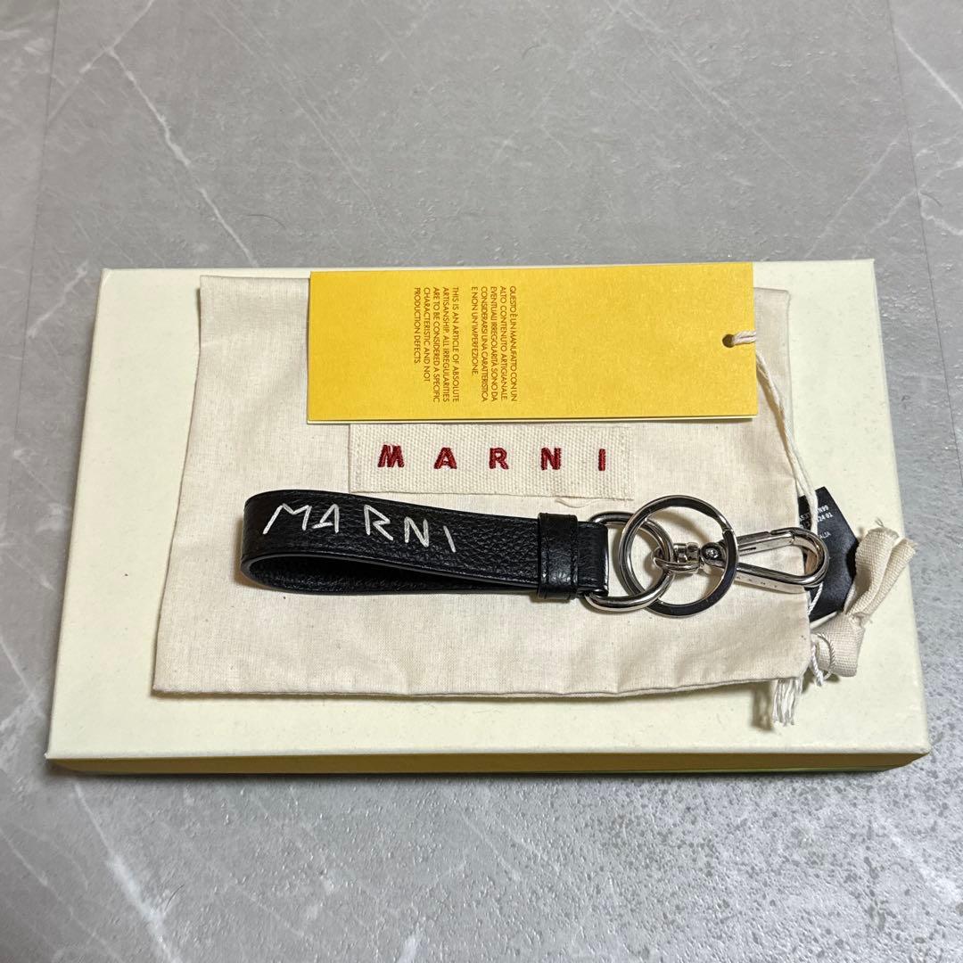 【新品】MARNI レザーキーリング