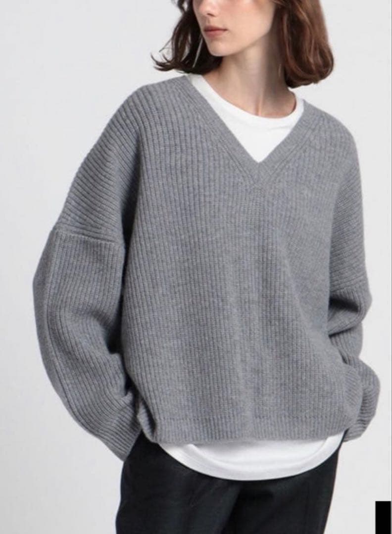 Theory セオリー Lana Cash OS Vneck PO