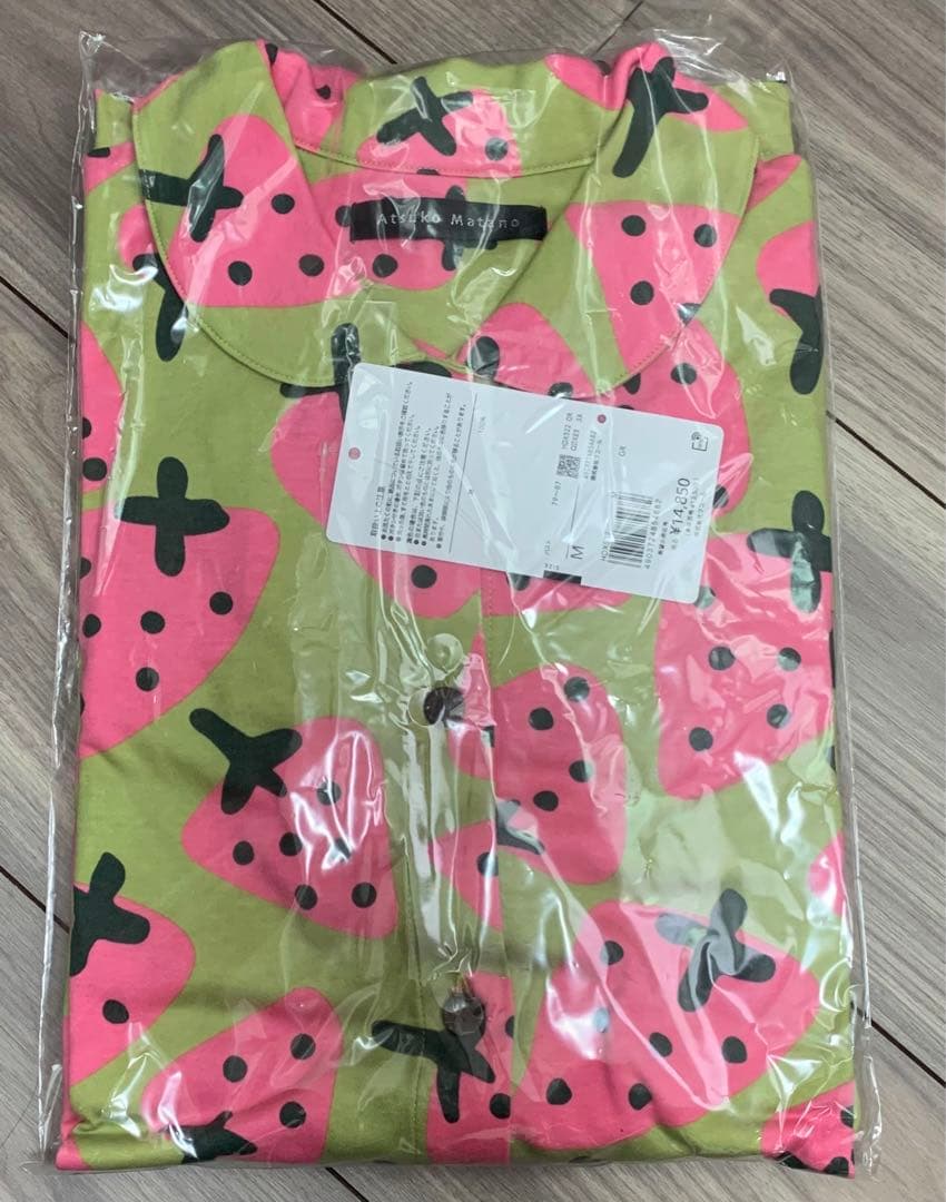 マタノアツコ　パジャマ　新品未開封　マタノアツコ　パジャマ　サイズM いちご
