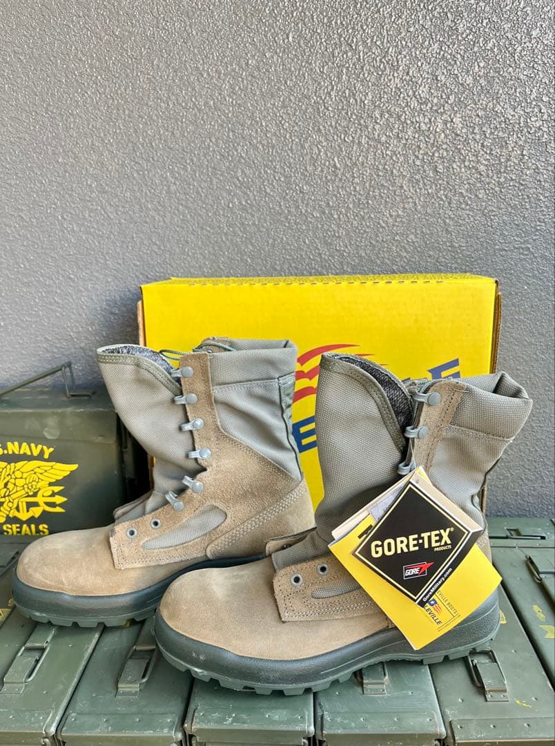 米軍放出未使用品コンバットブーツ ゴアテックス 8.5R/26.5cmレアサイズ