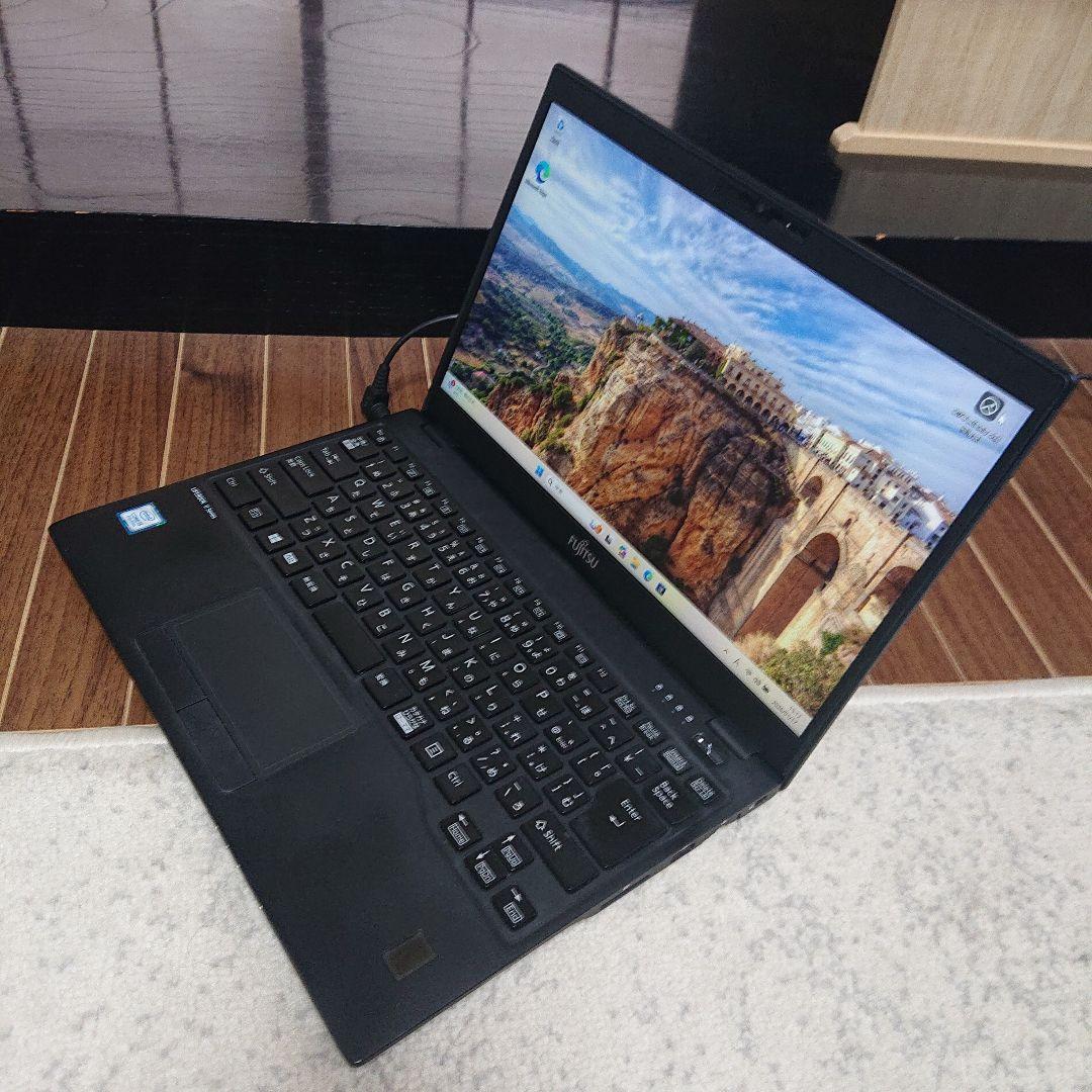 Fujitsu LIFEBOOK U939/Bメモリ4GB SSD office