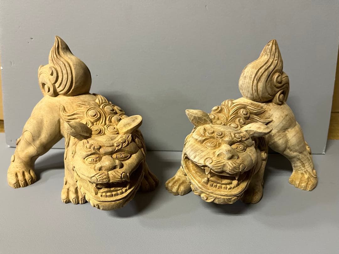 木製　獅子の彫刻 置物 伝統的　縁起物　36