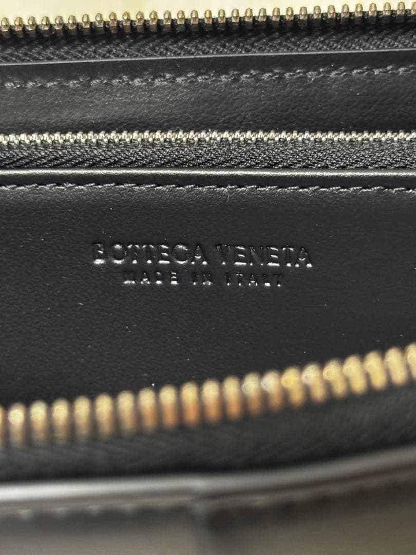 ボッテガヴェネタ カセット ラウンドジップ ブラック 最終値下げ 早い