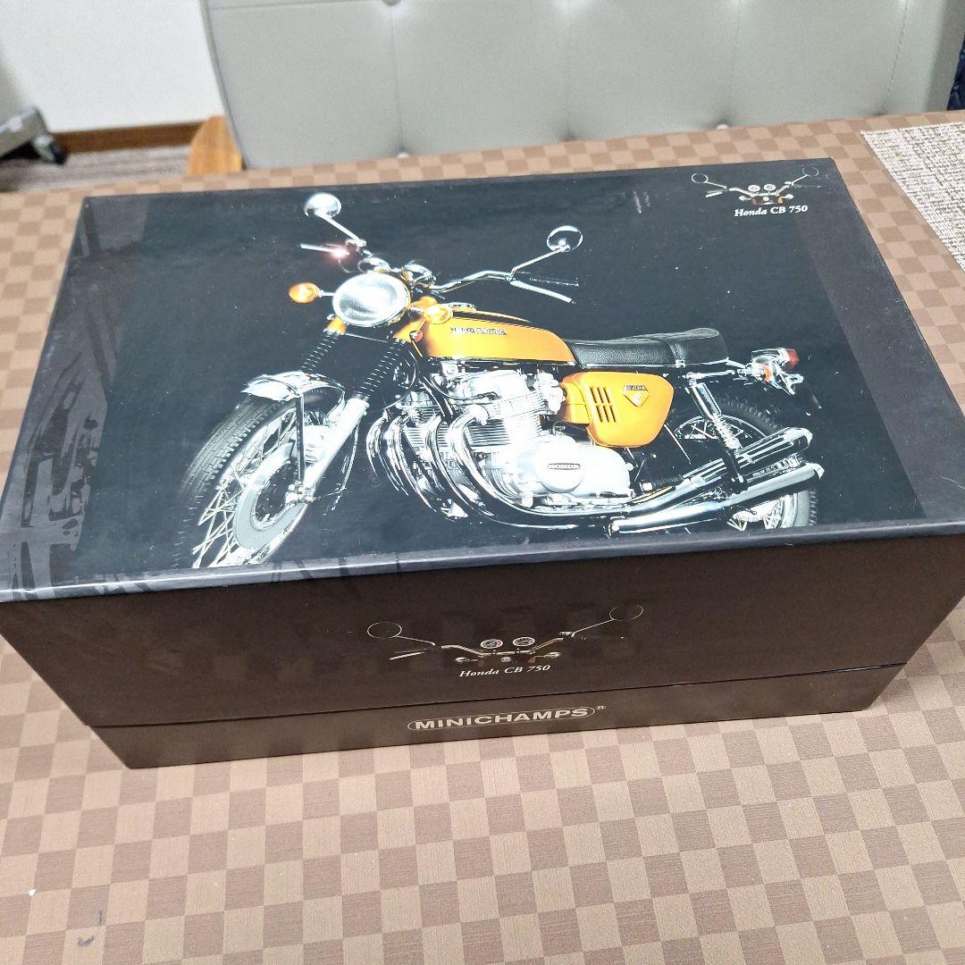 MinichampsCB750、6分の1新品未使用です