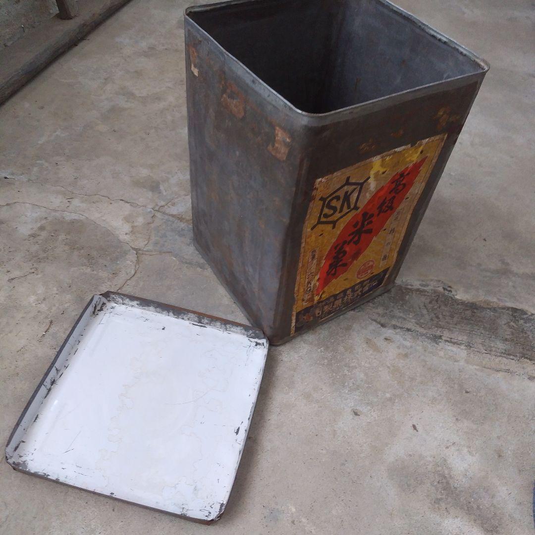 一斗缶 空き缶 ブリキ缶 亀田製菓の広告紙 昭和レトロ - メルカリ