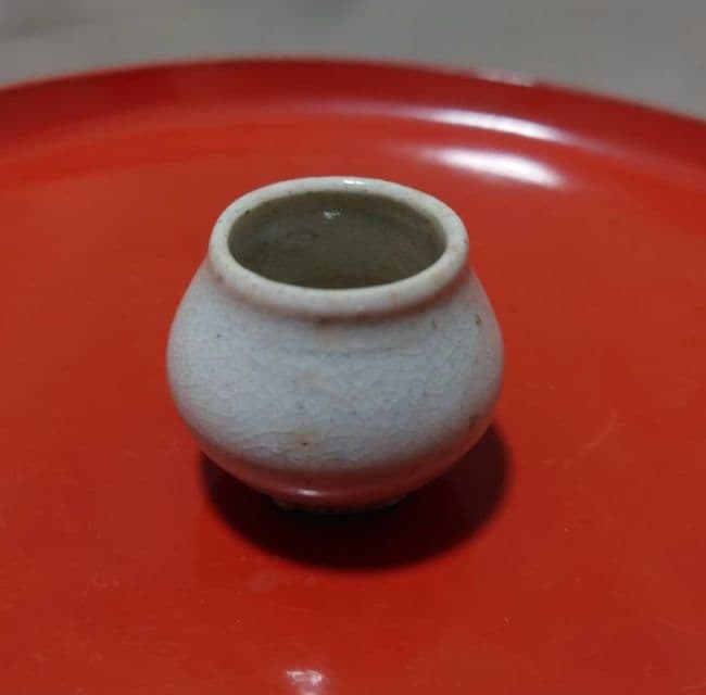 李朝　白磁小杯 朝鮮 李朝白磁 杯 ｜ みんげい おくむら （日本と世界の民芸）