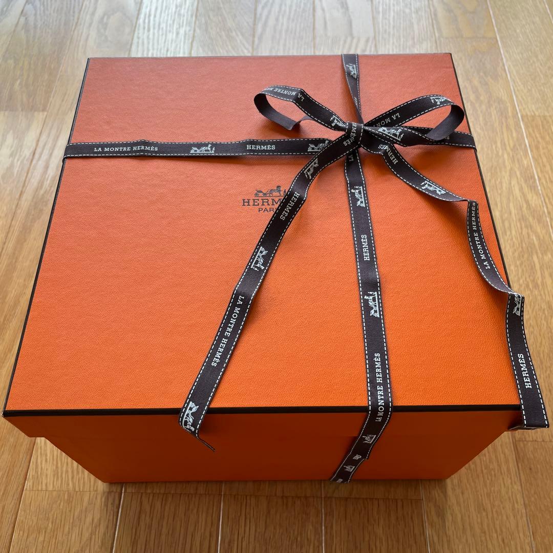 HERMES エルメス 正方形 BOX 箱 リボン付き - メルカリ