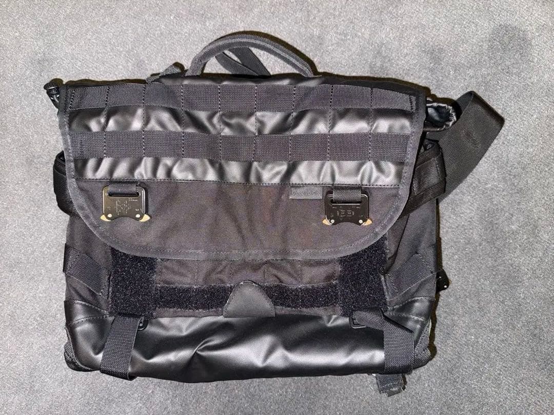 バッグ NXL MESSENGER S TECH LINE BLACK