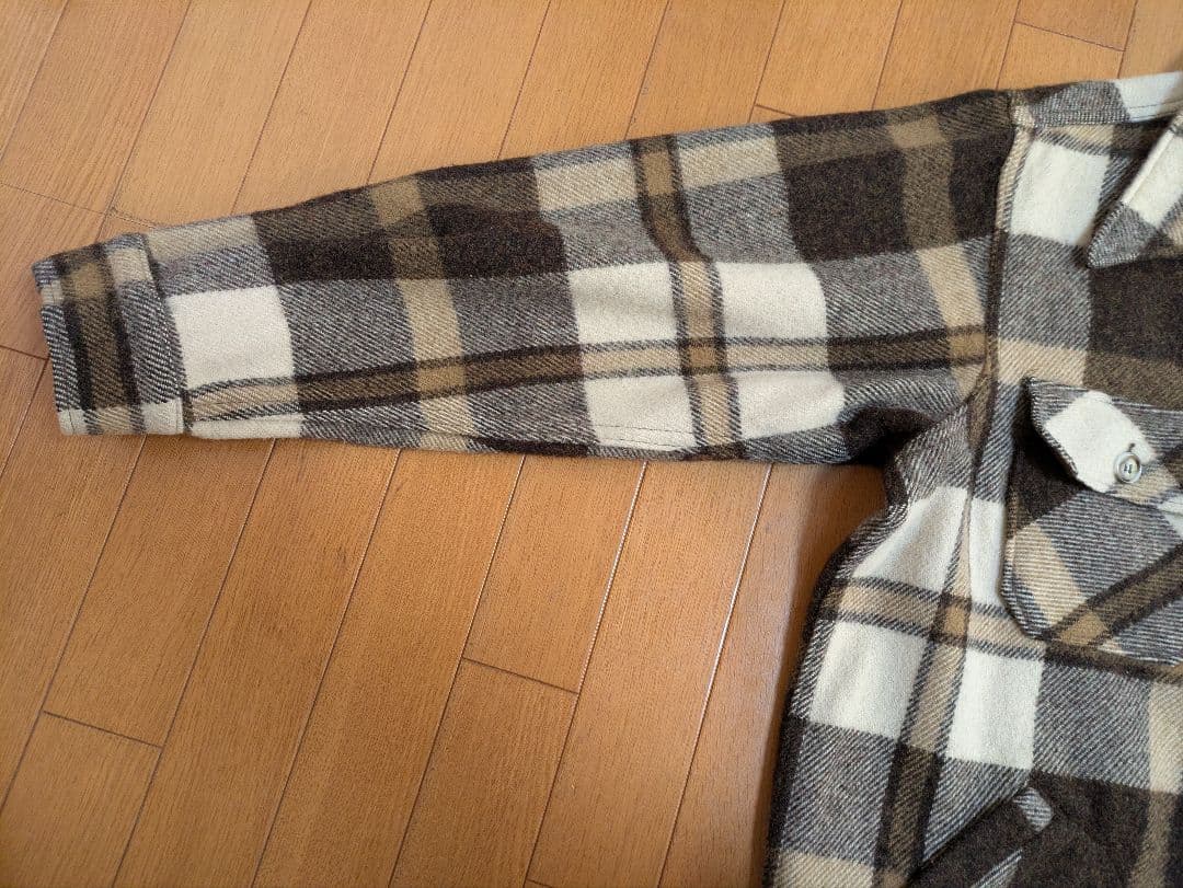 h*3様 Woolrich ウールリッチ シャツジャケット ベージュ×ブラウン