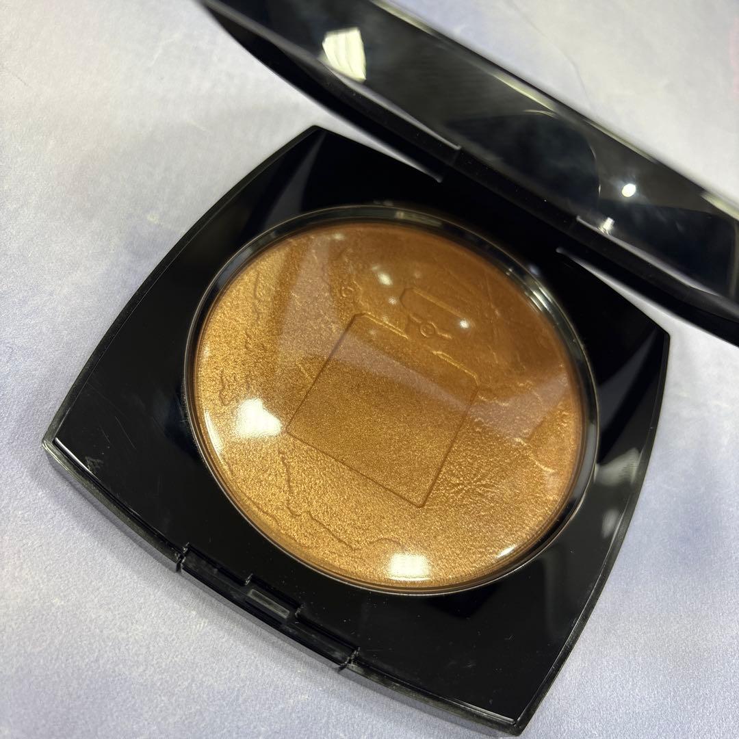 CHANEL ÉCLAT LUNAIRE エクラ　ルネール　オーローズ　限定