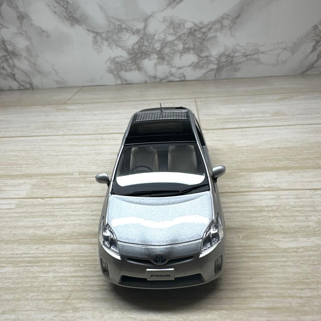 レア 【非売品】トヨタ プリウス 30系前期 1/30 ミニカー カラー