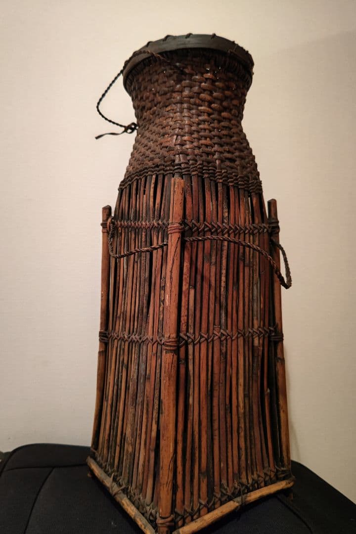 イフガオ族、イナゴ入れ籠、アンティーク