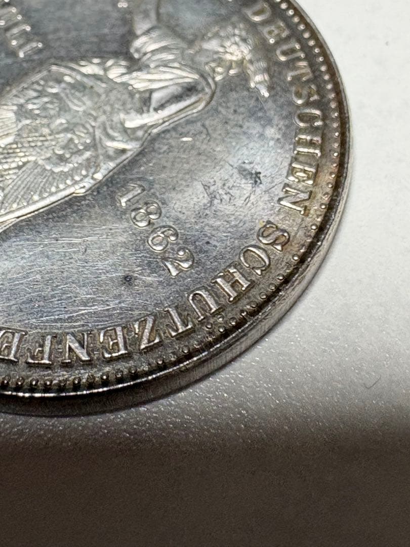 【銀貨保証】　ドイツ　フランクフルト　1ターレル銀貨　17.54g 1862年銘