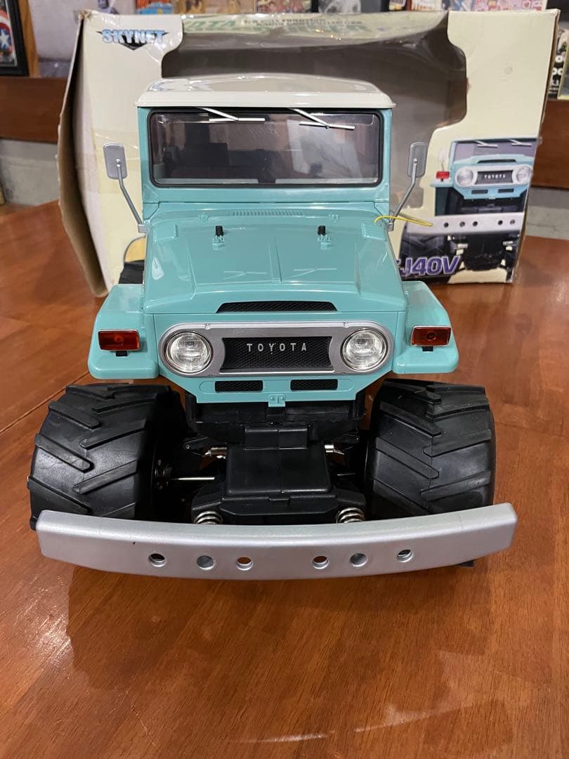 トヨタランドクルーザー FJ40V RC1/8
