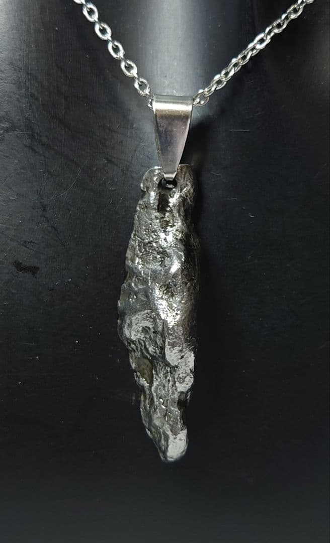 ドロニノ隕石 ネックレス 鉄隕石