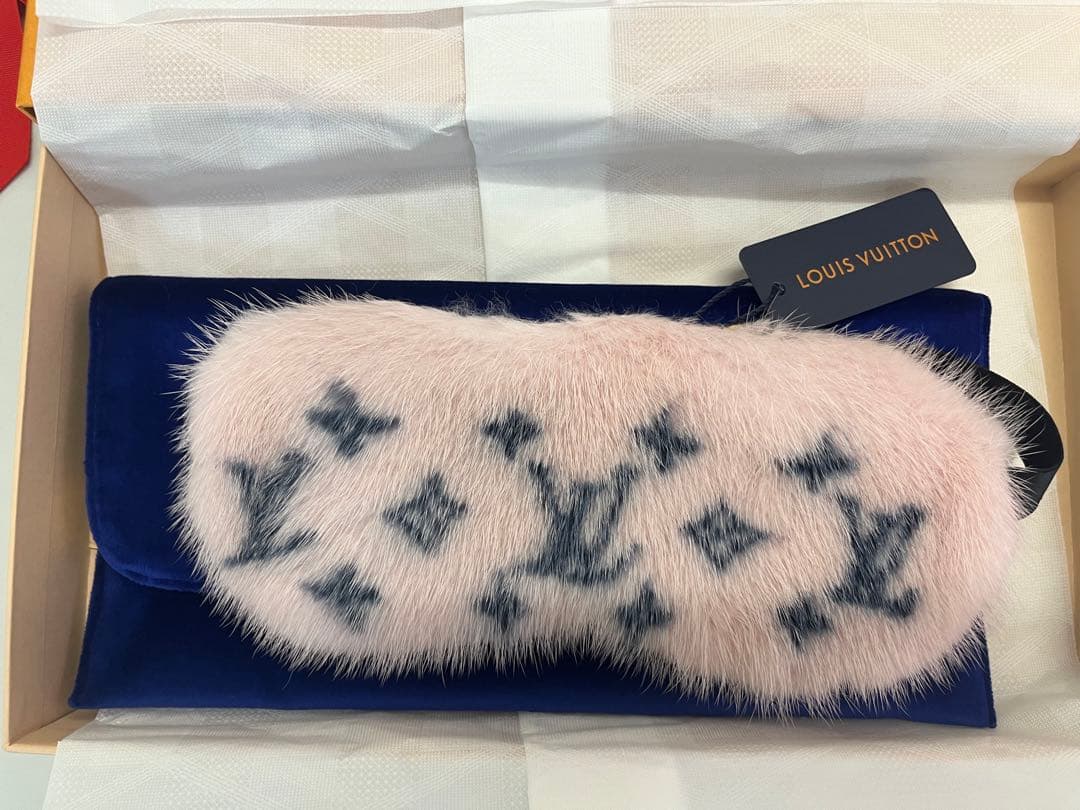 ルイヴィトン アイマスク 新品未使用