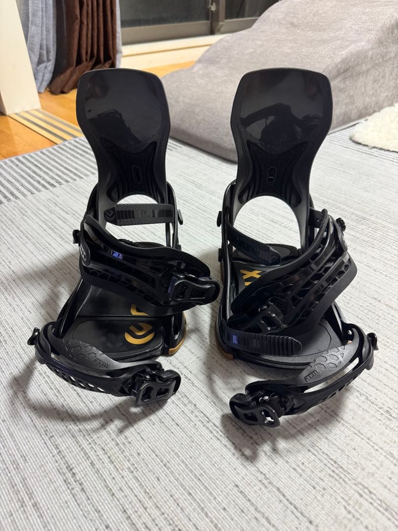 FLUX CV ビンディング ブラック　スノーボード ビンディング Mサイズ